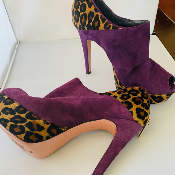 Leopard Platform Shoes - Picture 2 of 3